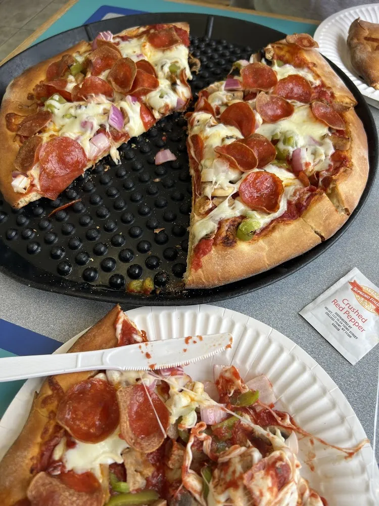 Traditional Veggie Pizza